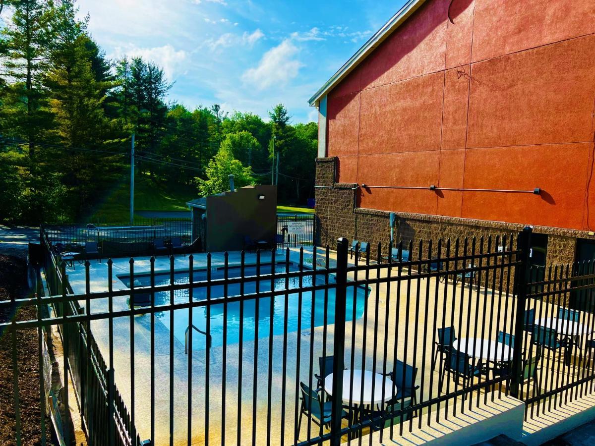 Holiday Inn Express Blowing Rock South By Ihg Exterior foto